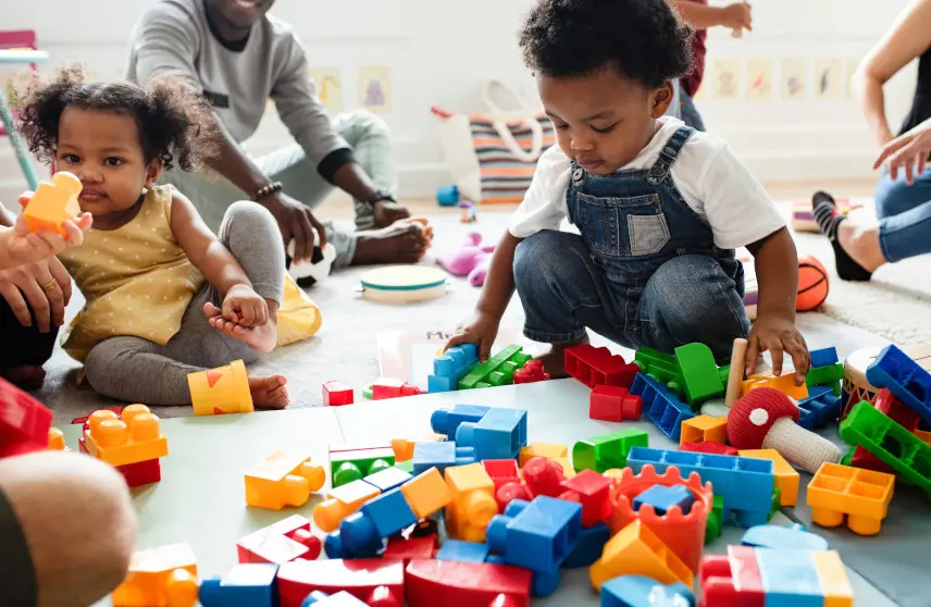 Enfants à la crèche